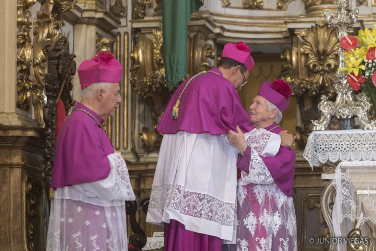 Cerimonia de posse do Bispo Diocesano de São João del rei - Do
