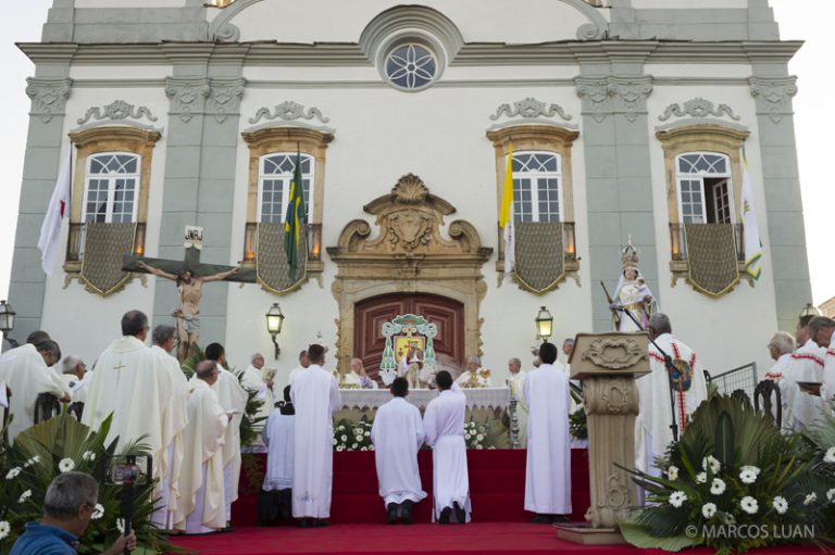 Cerimonia de posse do Bispo Diocesano de São João del rei - Do