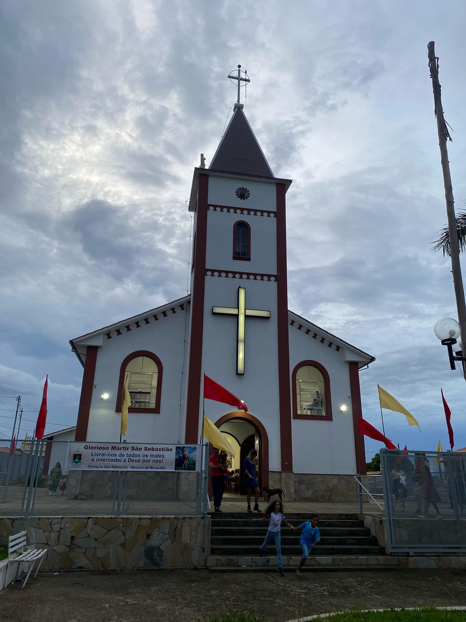 421335588_758743546283277_6498957769015884736_n