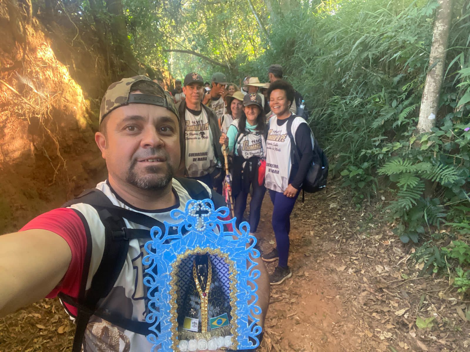 Resendecostenses realizam romaria a pé até