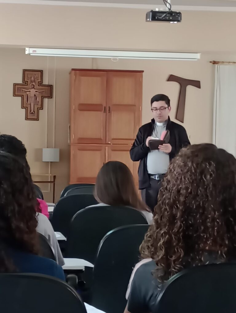 4e4cfc72-29fd-4006-8006-7e121043a40b