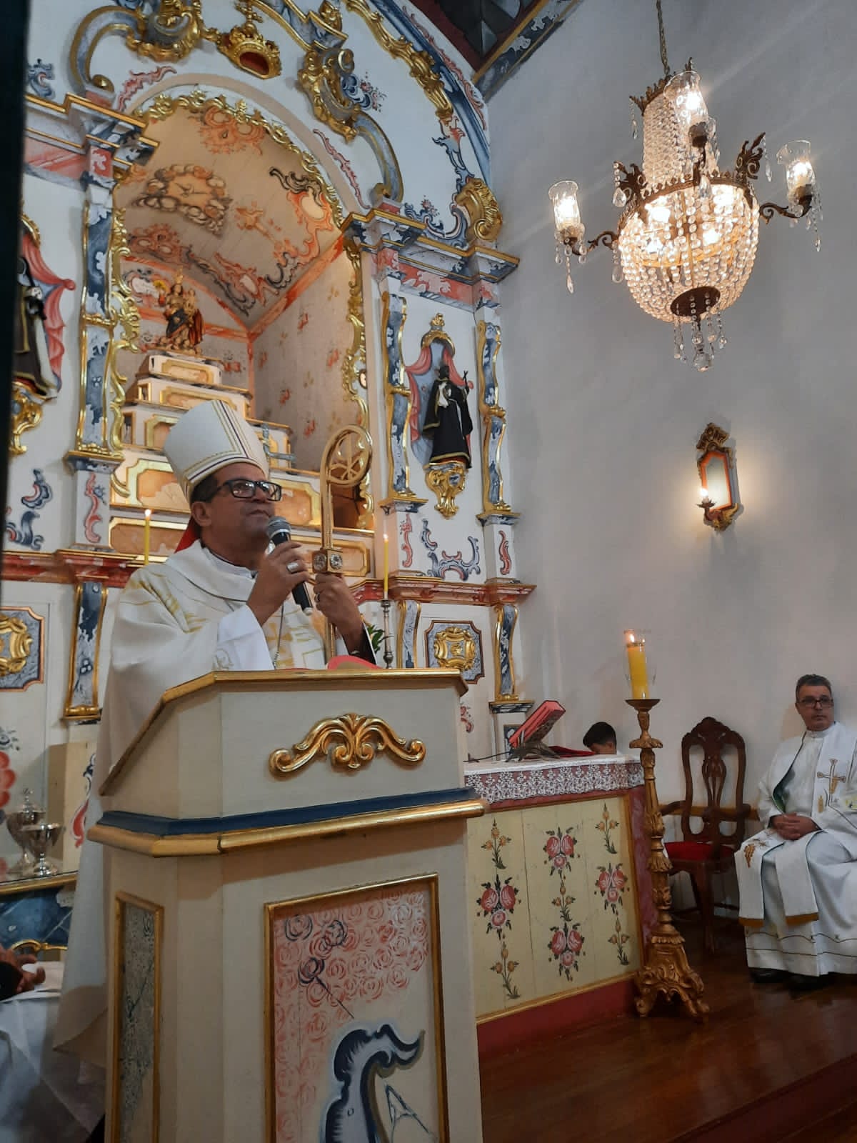 72f9b917-1ff7-4501-bf96-1c526b986321