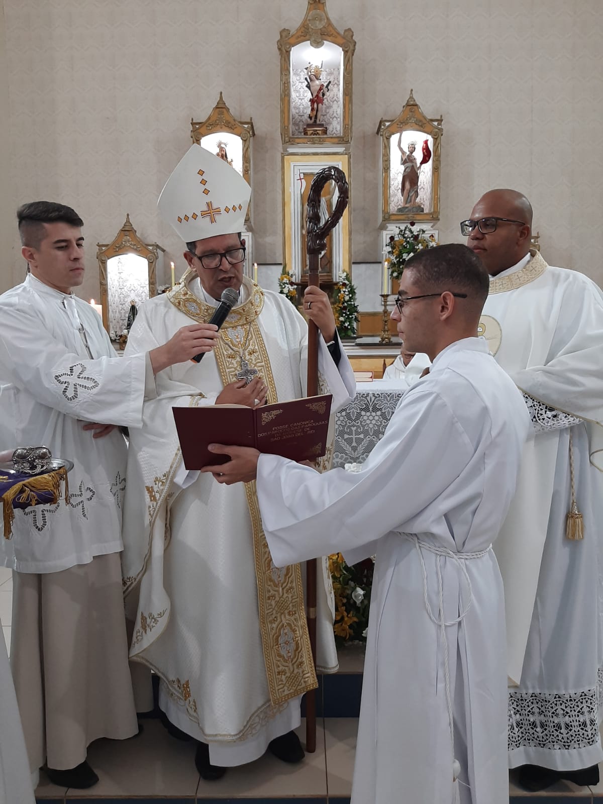 7ef84efc-d619-498c-a5a2-80f731774a77