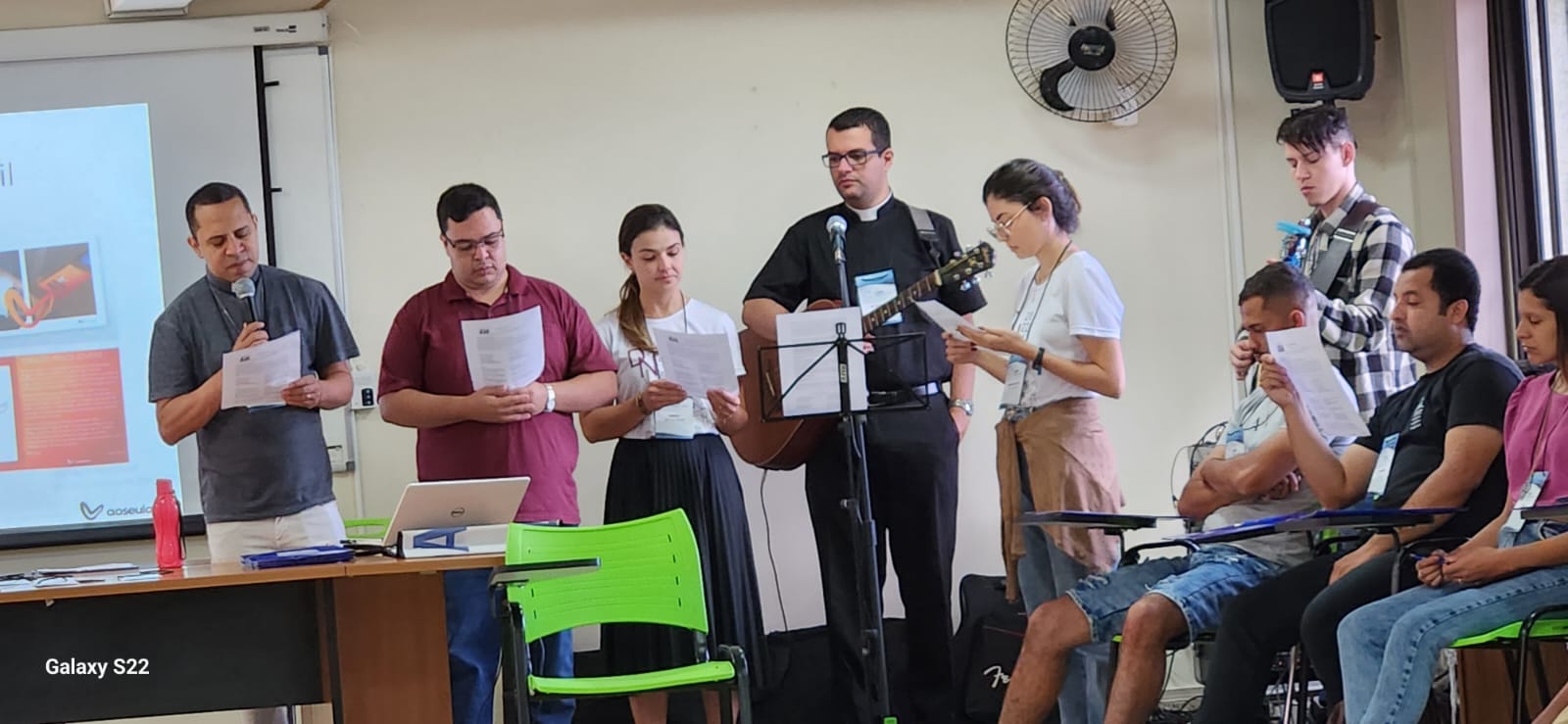 965e3f35-d8f3-4571-b9ff-44b3d3bf493e