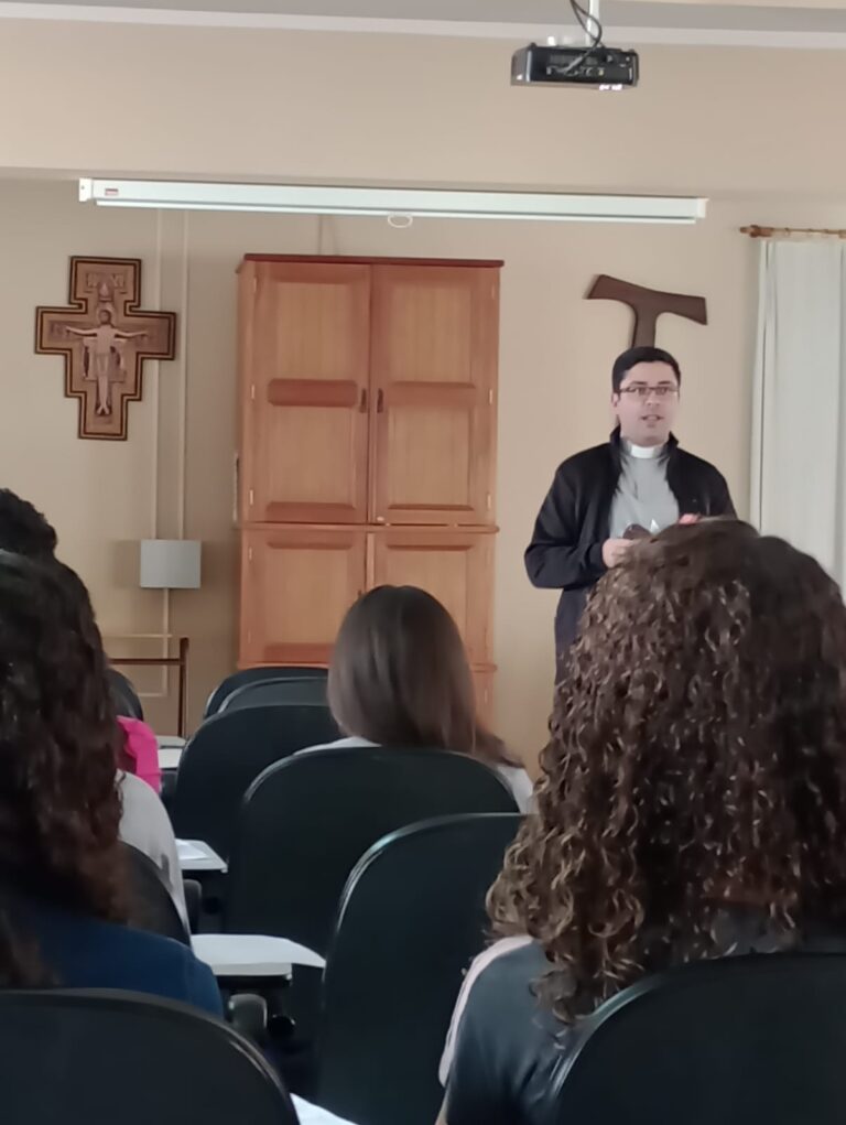 ec0c2fd5-7eb8-4b84-a753-14899cc29158