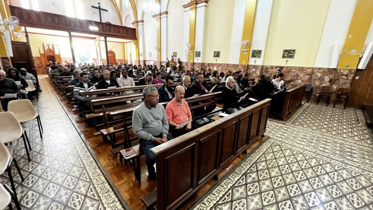 6C6E799E-39C7-4B0A-B19B-D19CC085FD26