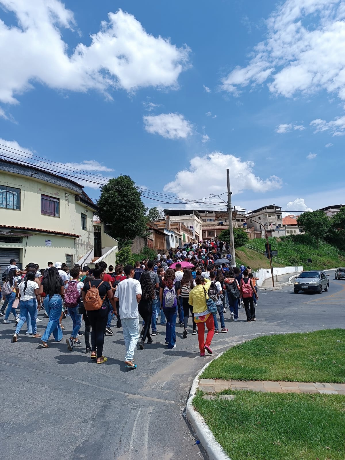 e9765fd1-7aae-4400-9b69-bf1e37df44b3