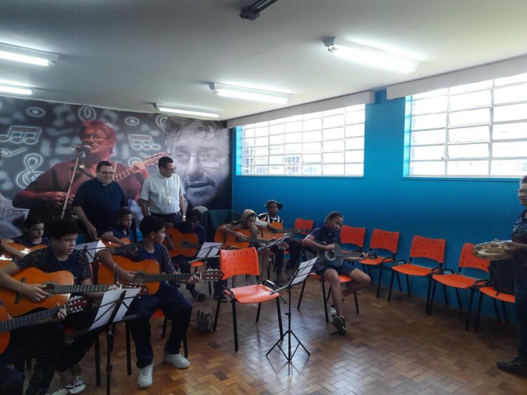 402328002_681642400780294_8452192289650386512_n