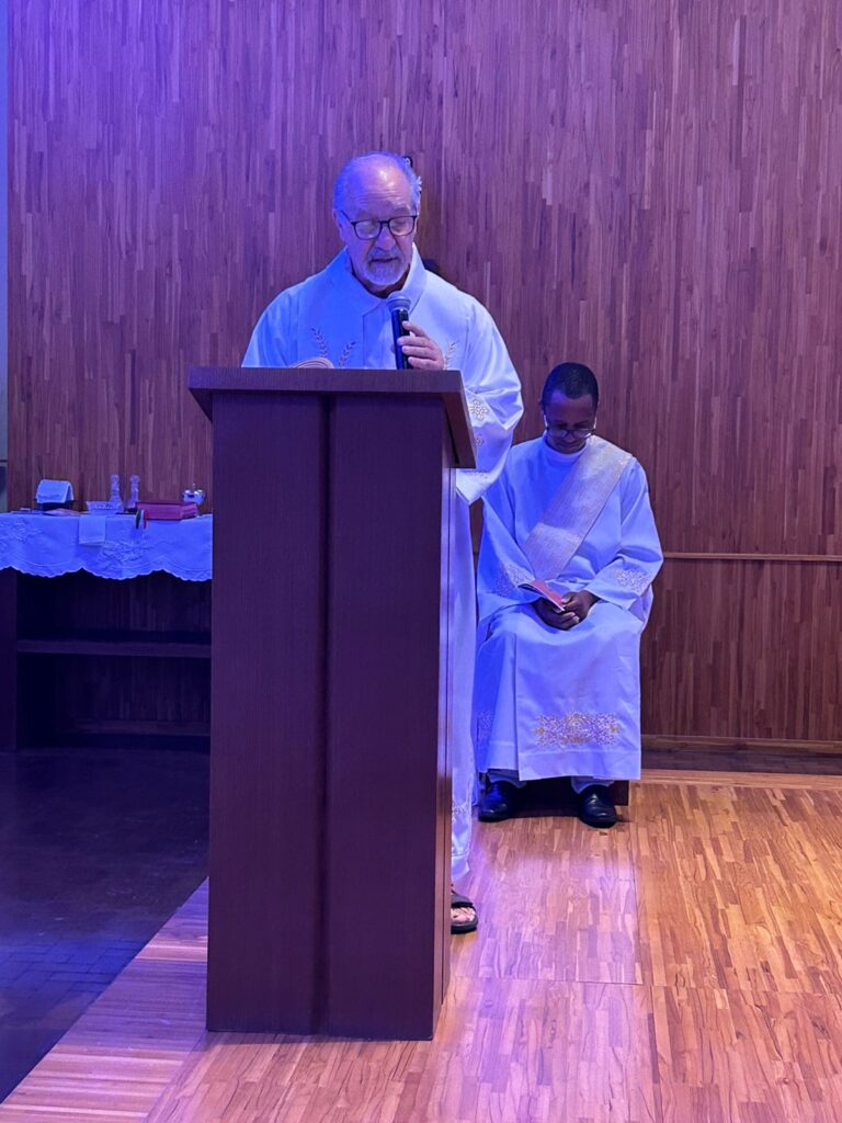 4FC27215-0F7F-4A1C-B02E-9DBF1CEA0CF8