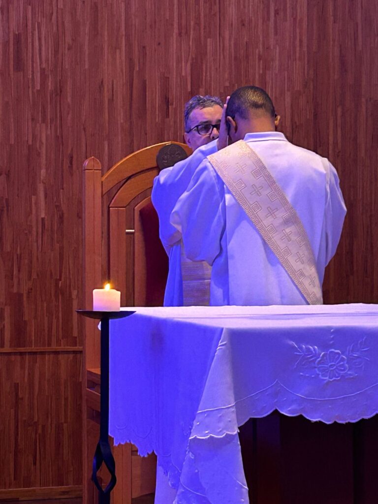 927E17A5-B794-42AD-AF45-45611E844E07