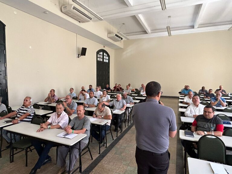 ABA43690-5591-439D-9177-41B6F31C2EC4