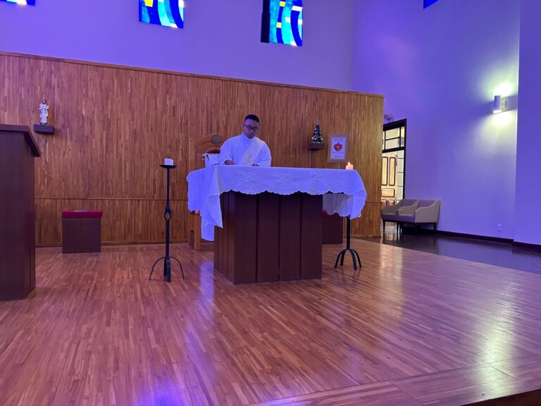 E8B1E4C2-FD71-4B79-BBAE-6B087CB0E7F5