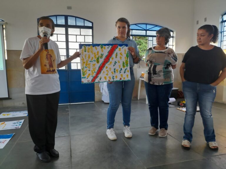 B595F580-E6EB-4406-9650-84D8CF1ACB63