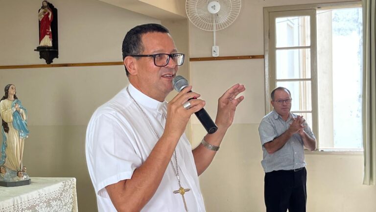 ba299fd2-2862-40ef-a10b-75c40a35eb9e