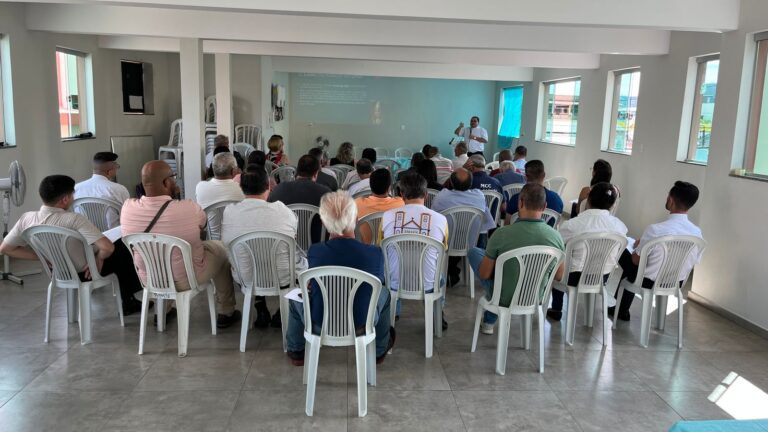 d1628809-2495-43f4-8e3a-96fd94711816