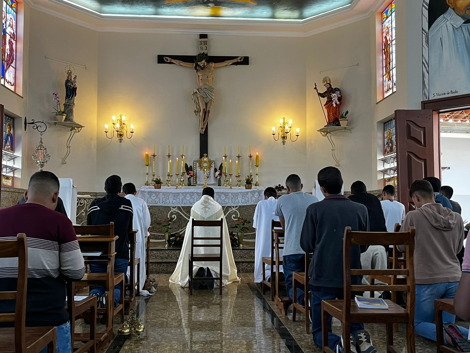 WhatsApp Image 2024-05-27 at 10.27.10 (1)