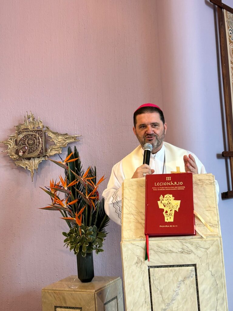 7ff21194-1d2b-40e2-a8a7-4798f849768f