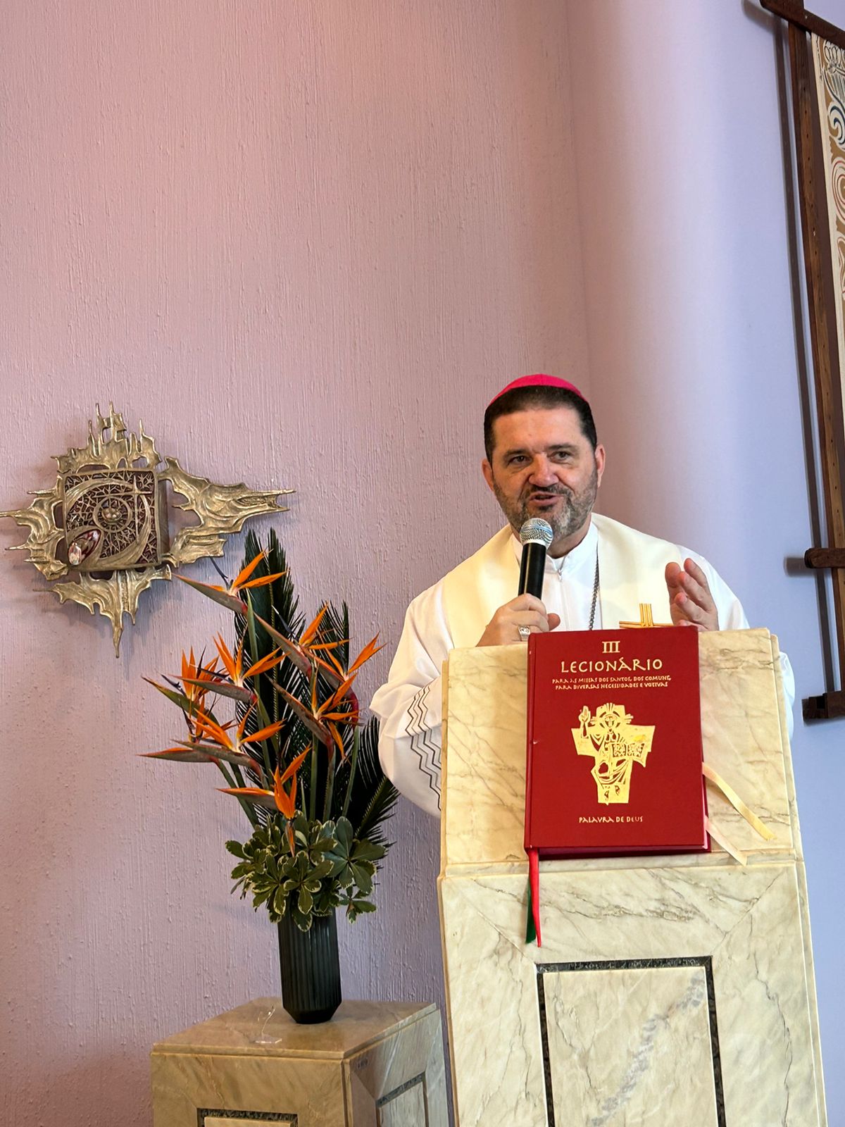 7ff21194-1d2b-40e2-a8a7-4798f849768f