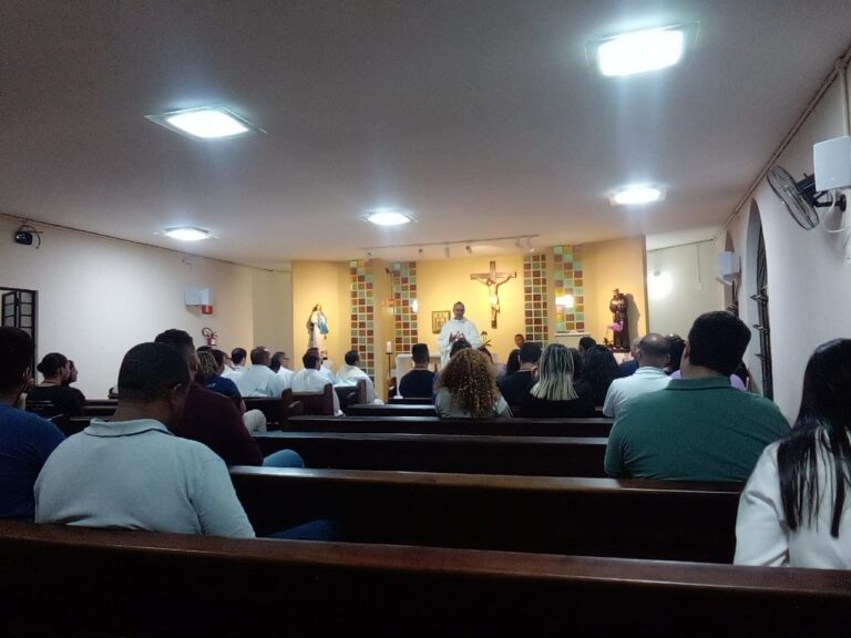 ffcf2d8c-657d-4bd8-b3ed-efb06ac7bdf8