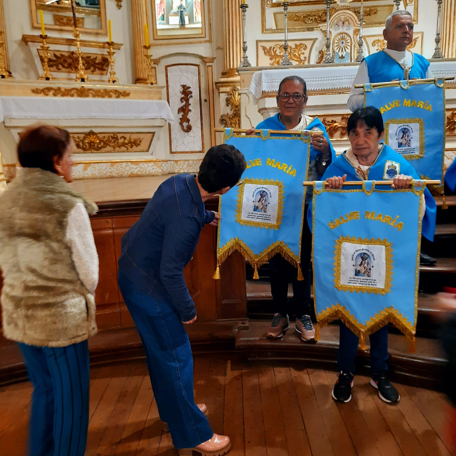 8af9b3b0-28e4-4d7f-8f23-e546f74262a6