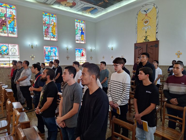 bb2b16a8-002b-411d-9191-586cd3ece293