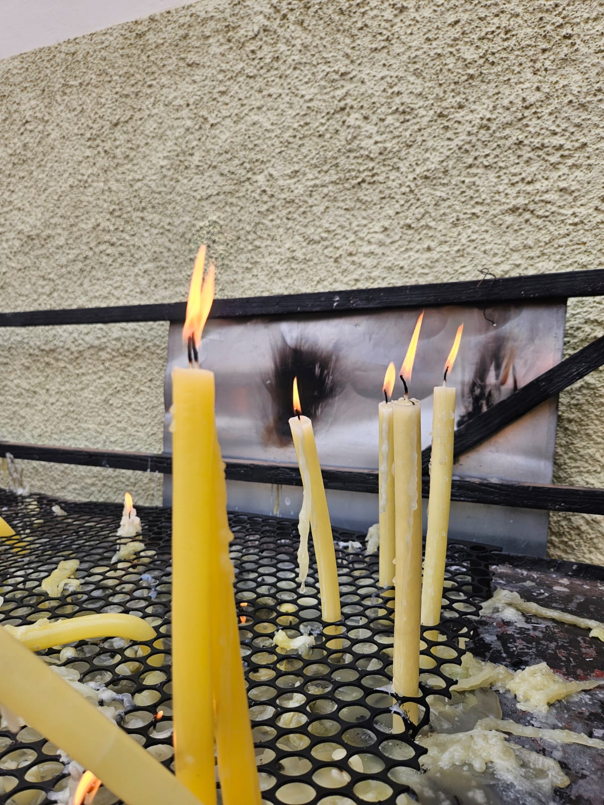 130898d7-4455-42a7-9313-25a1f2199145