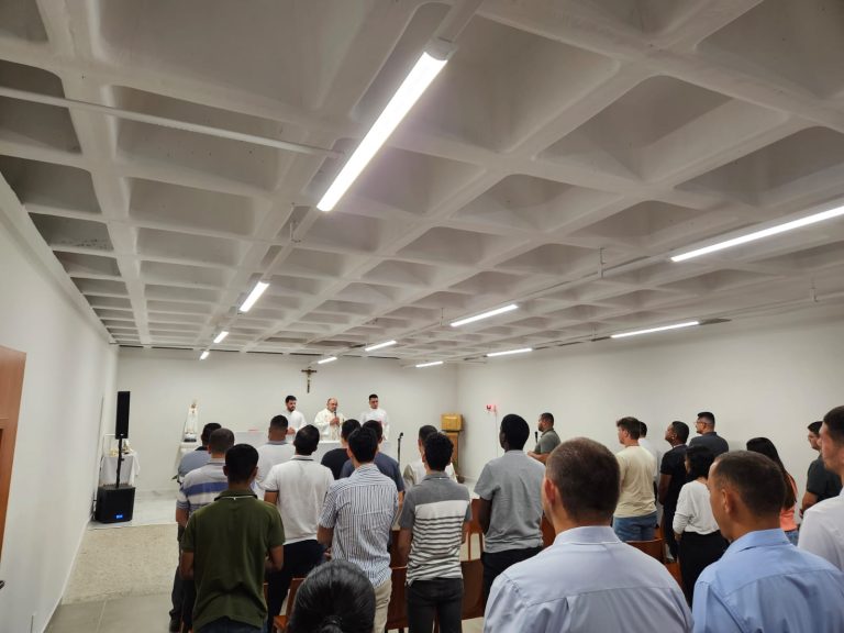 56272b7f-c8d1-4a4d-858f-a05493a5dfbc