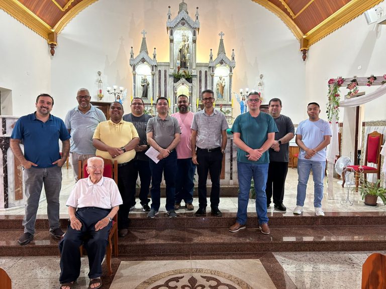 c4725468-4aa6-412a-bd24-287c981eb6ce