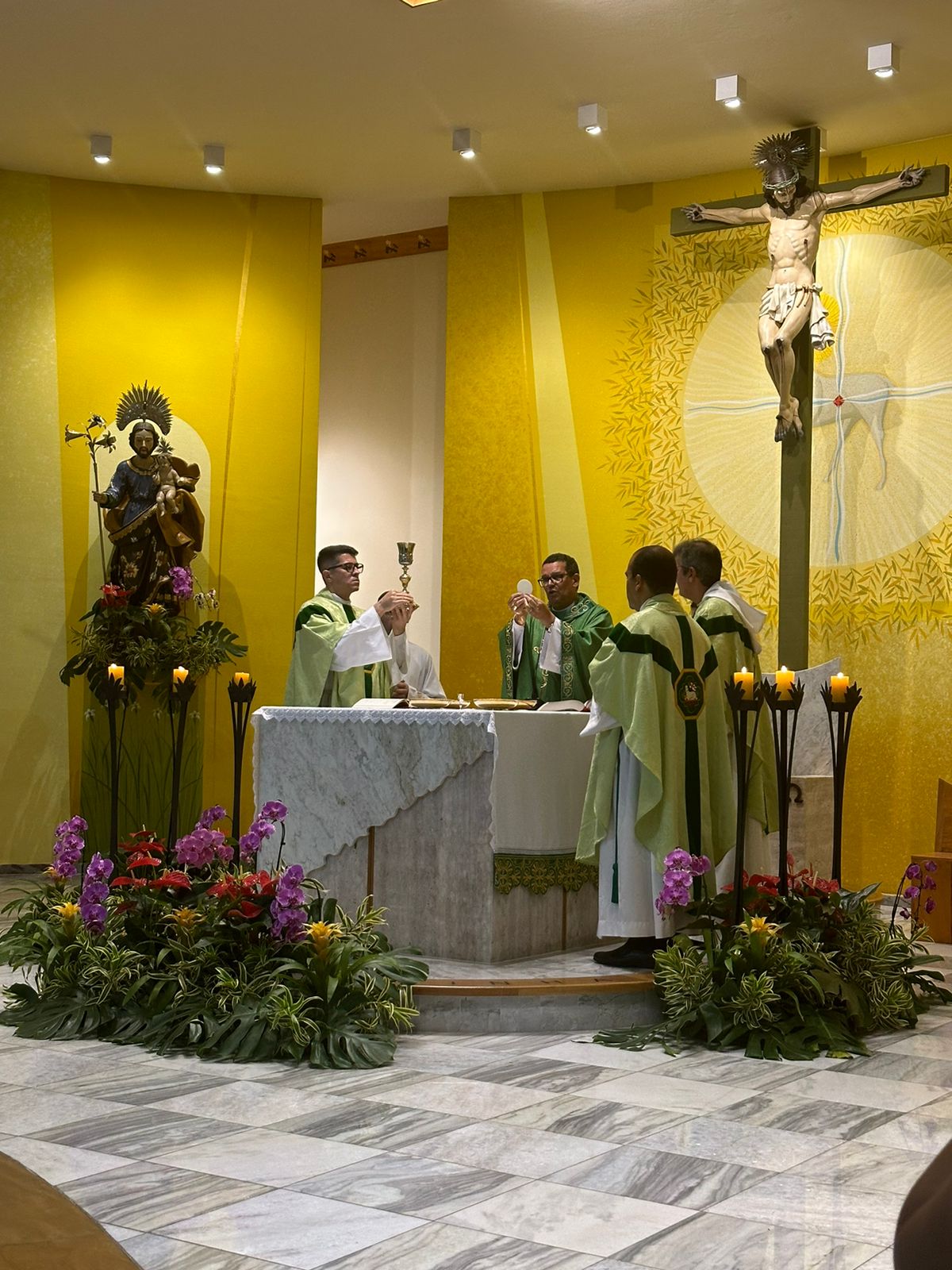 8bb7bc18-41c2-4542-8ad5-37acb1aa29f6