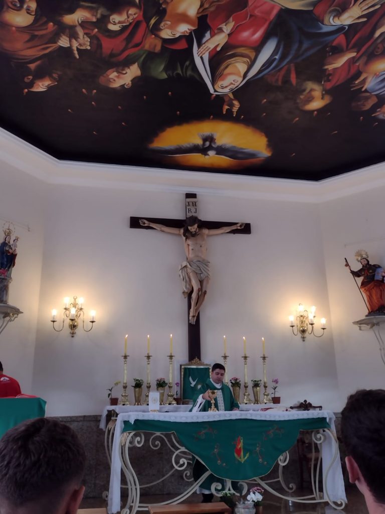 93a5c298-20f3-4ea7-9f89-6b167beb7c53