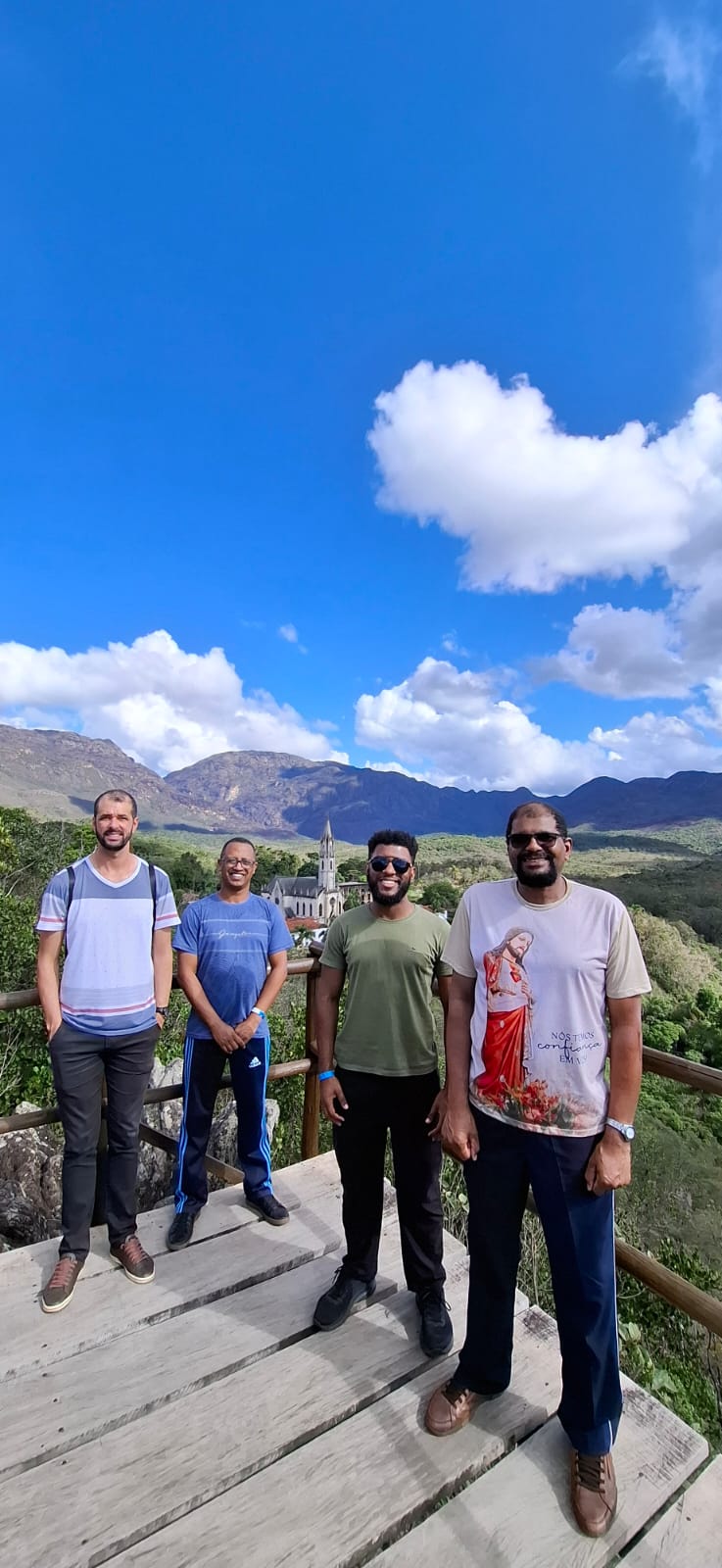 caea29dd-5112-44fe-af49-266ae6e5ea3f