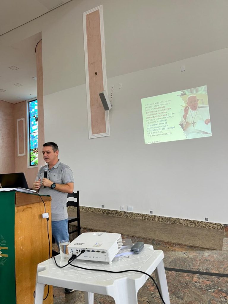 ed6cd8ab-2562-4ed2-9e3a-be4a12b3dd23