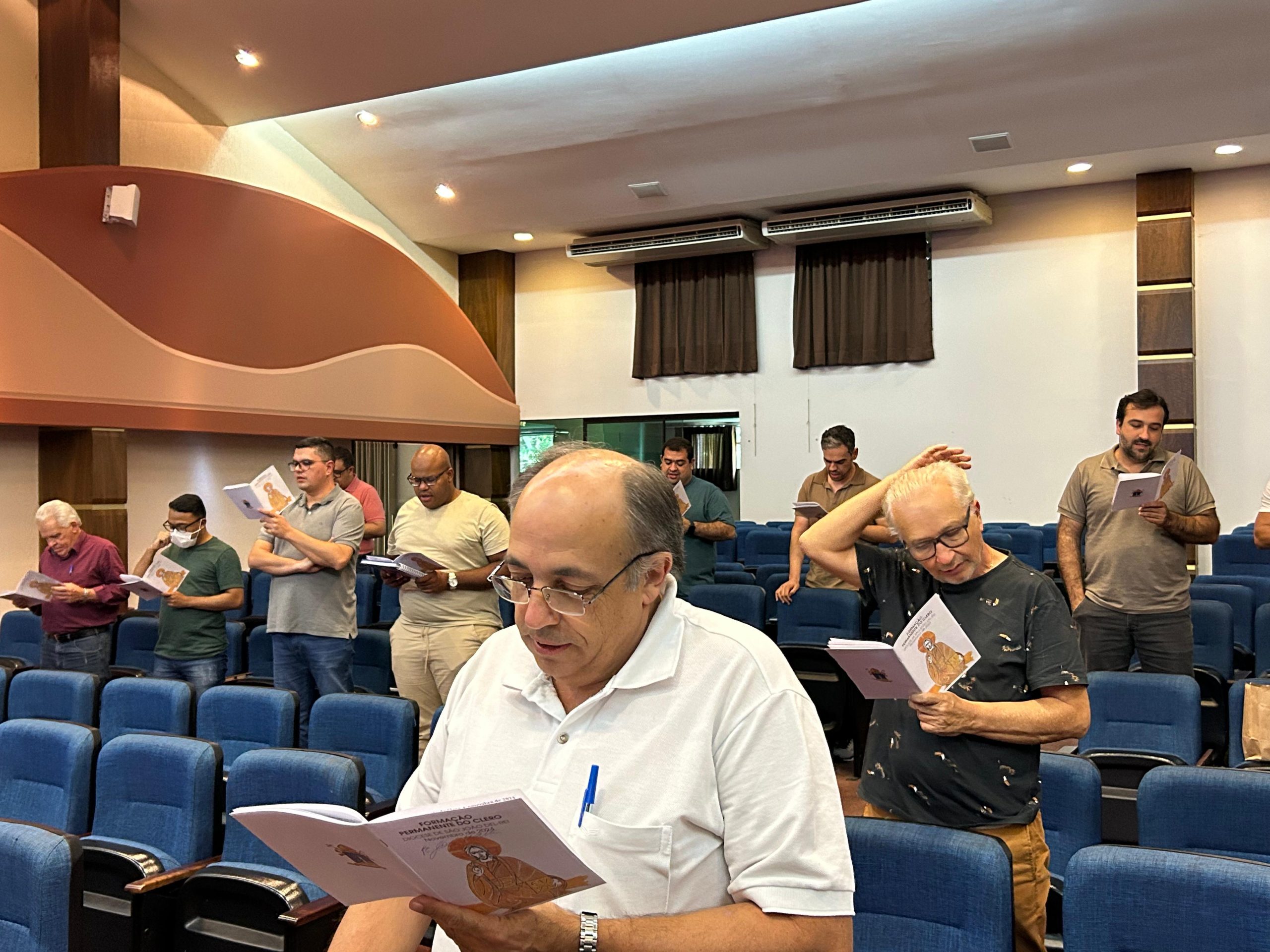 eda62ce6-bbad-4aef-bff8-1e7e2d7cea1e