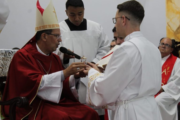 3138b8be-0aeb-4d29-b24d-9a1764d29b1f