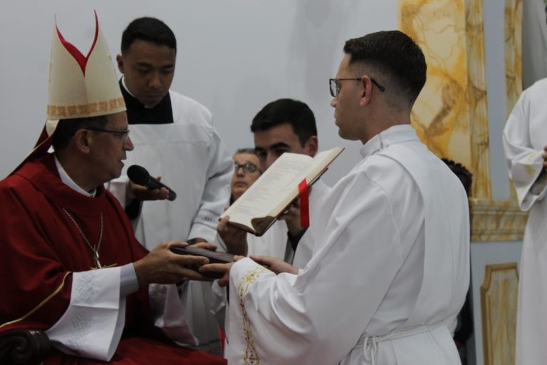 713bec16-0964-4003-81ec-8d12b08b9be2