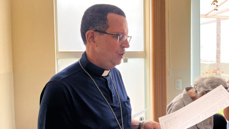 ead5abf6-4060-4f7c-8dea-deb0299ae62d