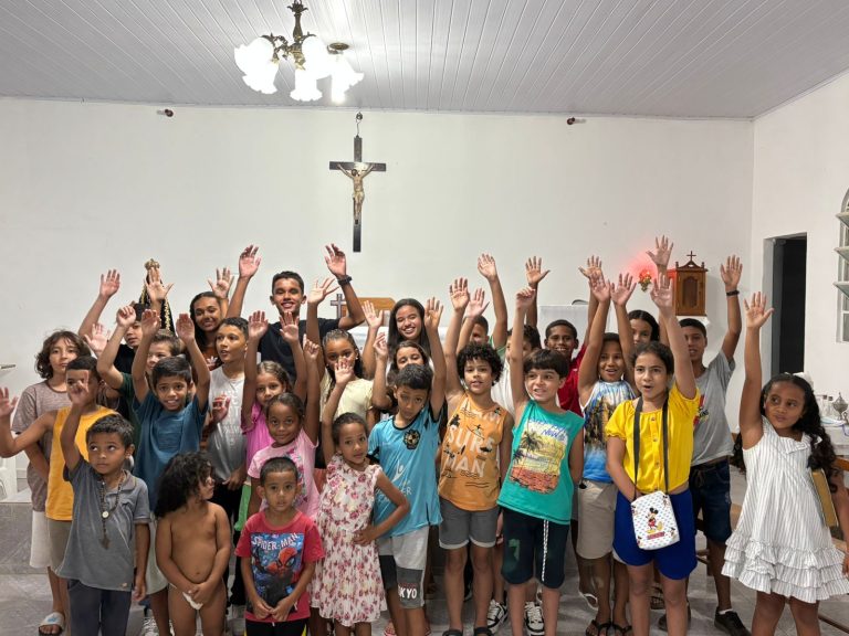 7f792feb-d10d-455e-87b9-449604356f1f