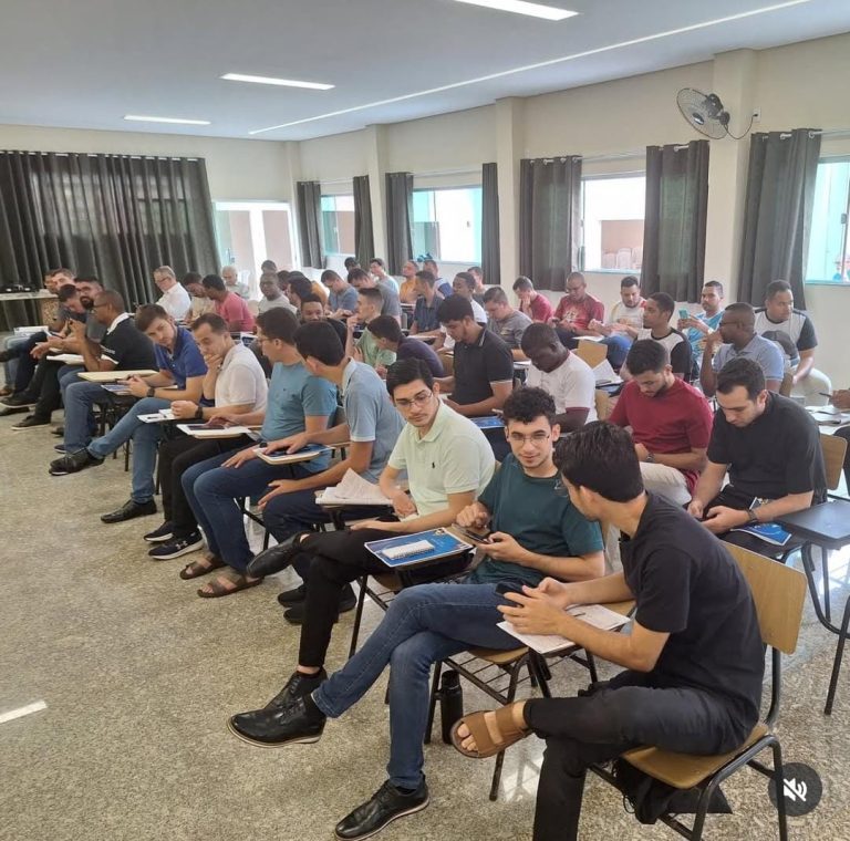 f2c4aaf9-4e70-49fe-9c8d-b22f50ee39e1