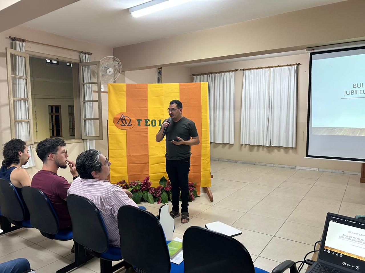 4a99c687-f0ef-4dc2-afbc-8cdca7c61b0d