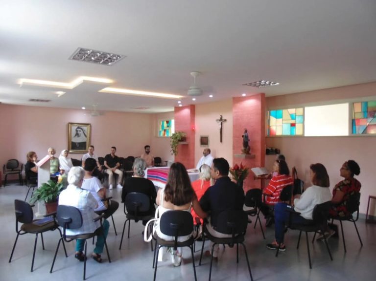 51b5cedb-03c5-4036-8430-b3a2283baeb2