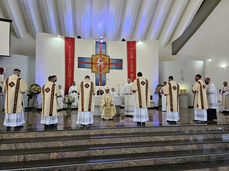 99b6809b-cabb-4aba-b209-47cb143de054