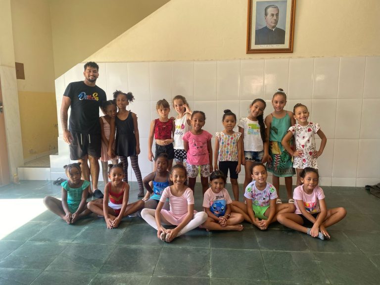 1f1b86d0-417f-47ad-9973-821d7a627b93