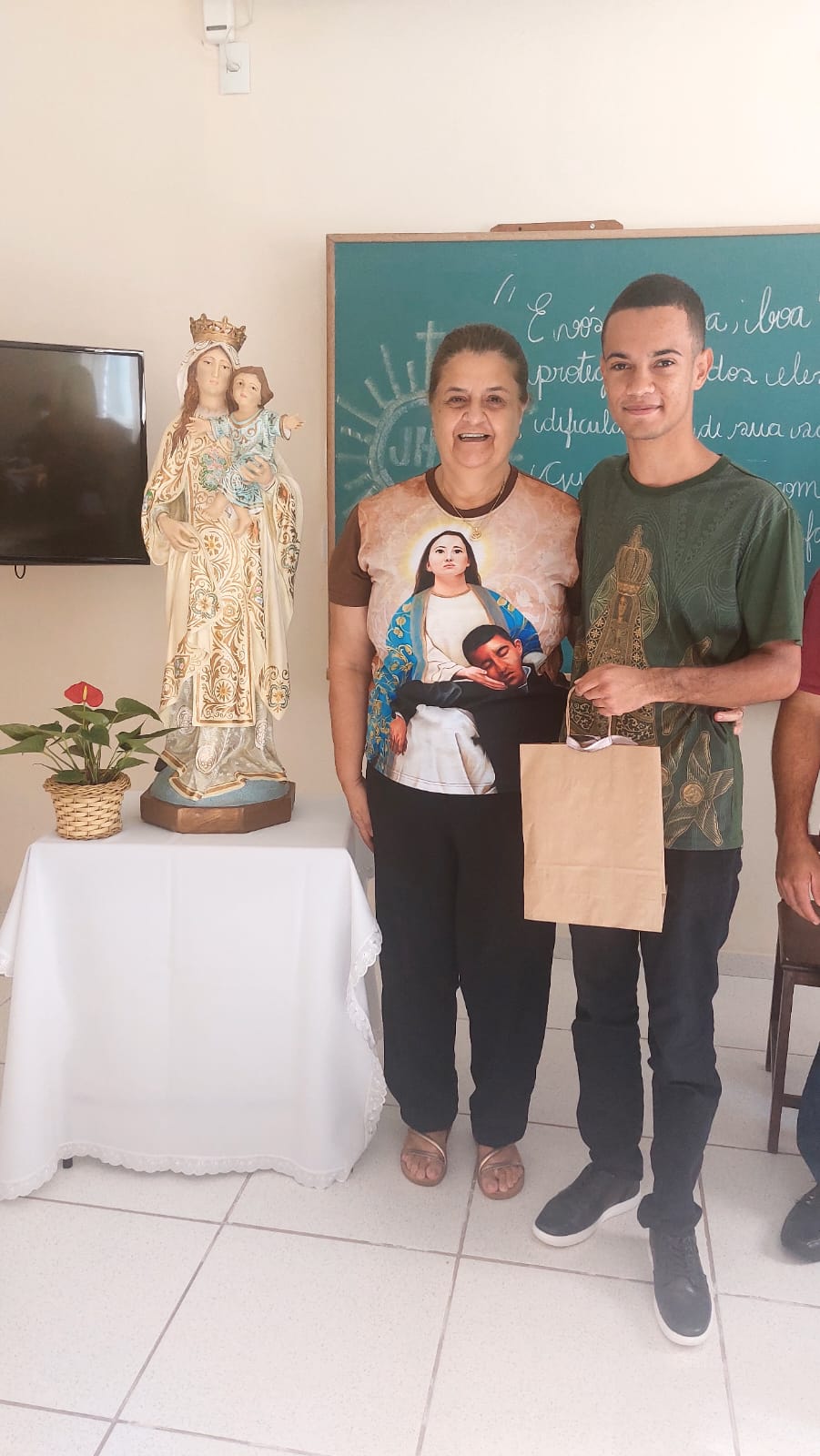 525dd2c8-098d-421f-8867-3549e7136ab3