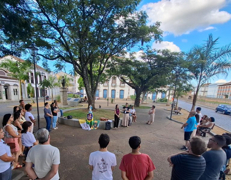 e1cb8410-c651-4b1d-8d85-9c00831848b6