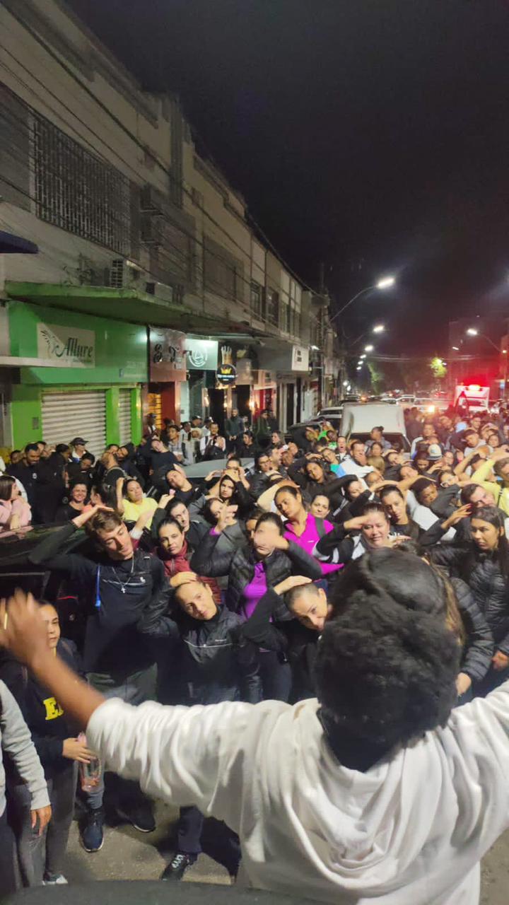 16b15645-818e-4bd6-be69-ccb7242bf398