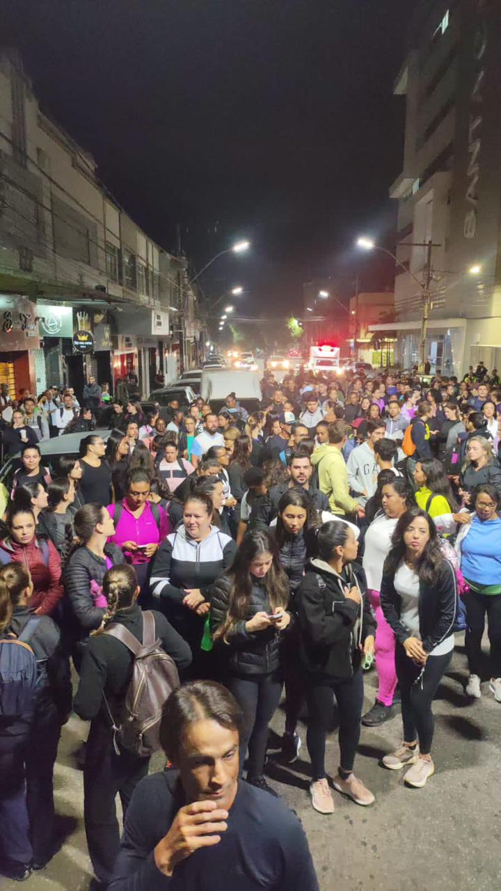 9805f77e-b5a5-43c0-8050-cd9aa9a9d904