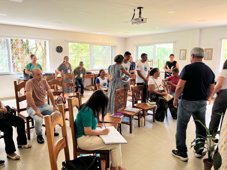 bdcf8a32-a824-49e2-98f0-dd24696e4459