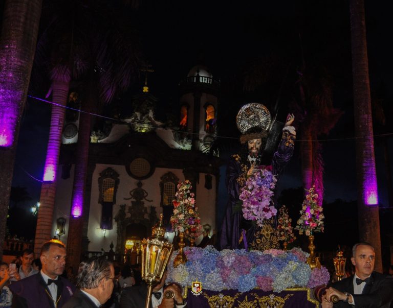 d806032a-8cf7-4524-b14f-970156151286