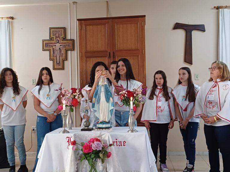 3308d7db-c099-4a4a-bc01-bb9fbbcebd04