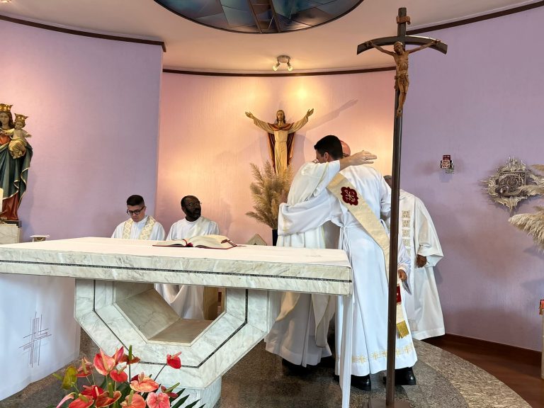 9eddc6cf-6620-42f8-98e9-ab802dbfc69c